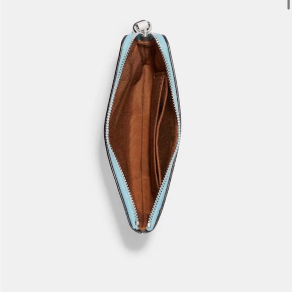 Coach Corner Zip Wristlet With Hawaiian Print - Colour: Blue Multi - Brand New - Picture 2 of 3